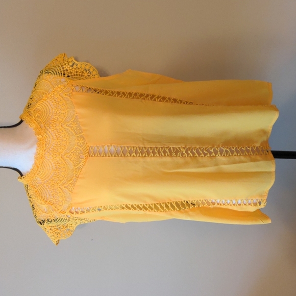 Tops - YELLOW Blouse